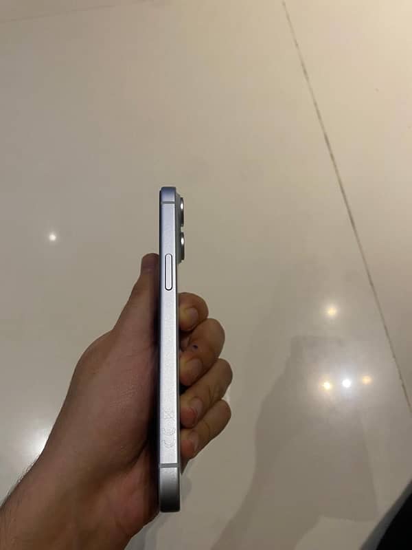 IPHONE 15 128GB 3