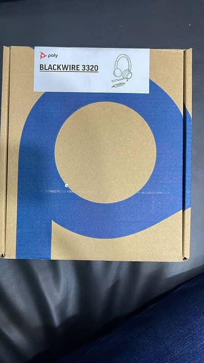 Plantronic 3320 black wire usb headphone