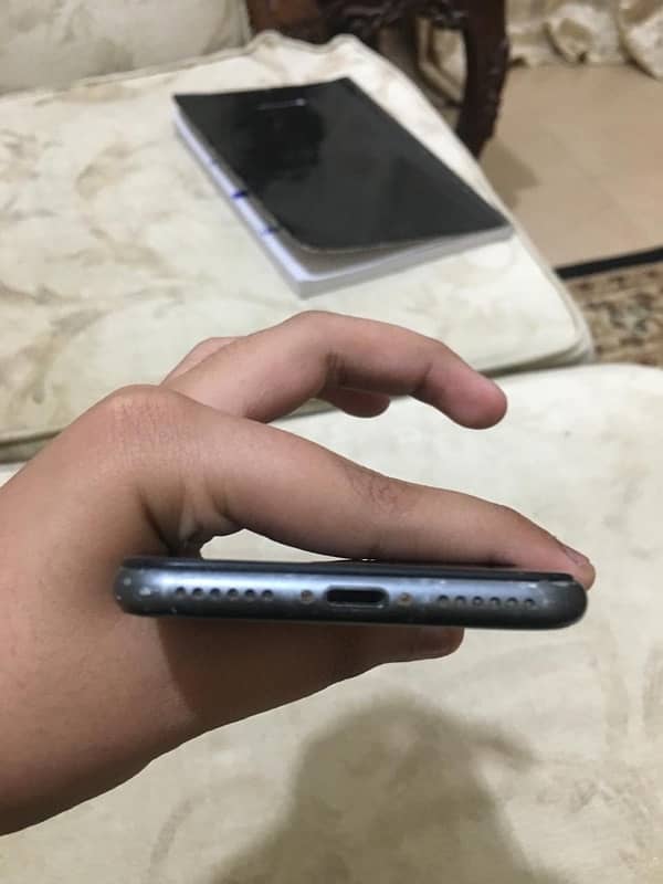 IPHONE 8 FRESH CONDITION 2