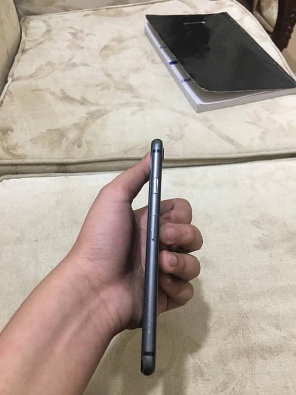 IPHONE 8 FRESH CONDITION 4