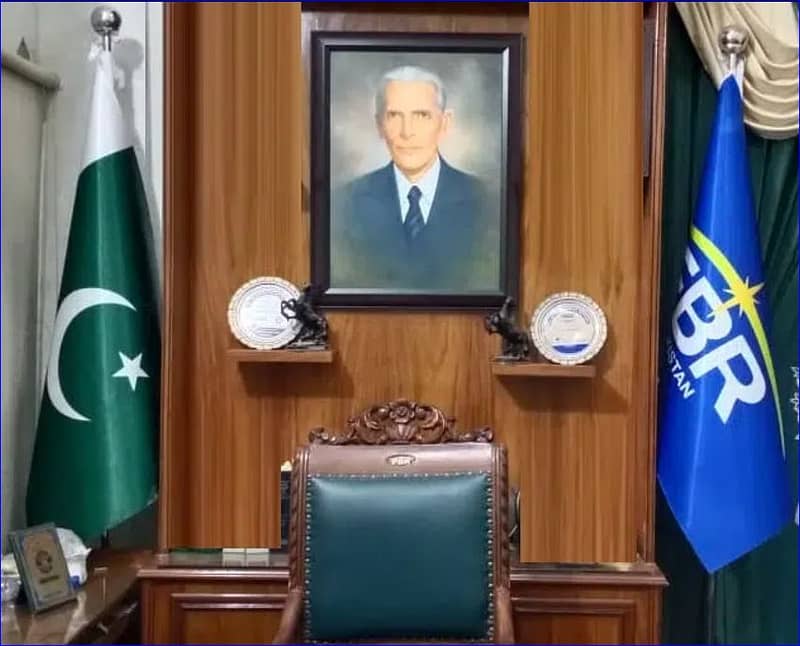 CEO Luxury Pakistan Flag & Custom Logo Table Flag for CEO office Decor 4