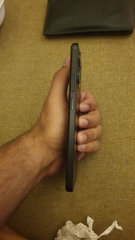 Realme C53 4