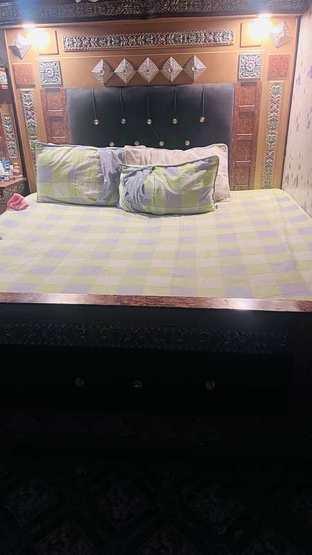urgent sale new furniture bed side table 4