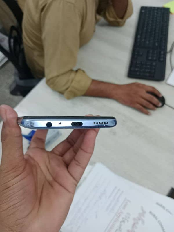 infinix note 10 pro 8/128 finger off hy 3