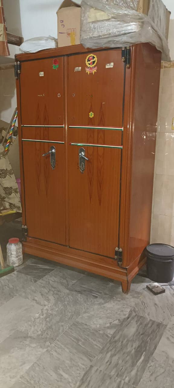 Almari For Sale 1