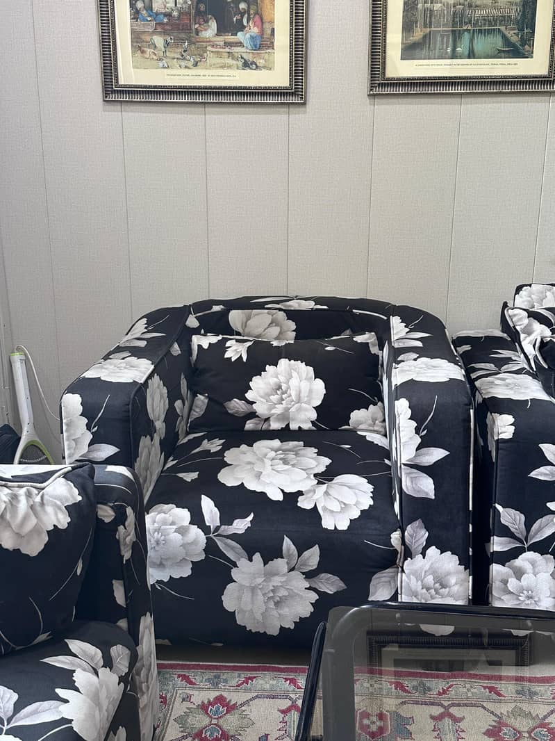 SOLID WOOD SOFA SET 6