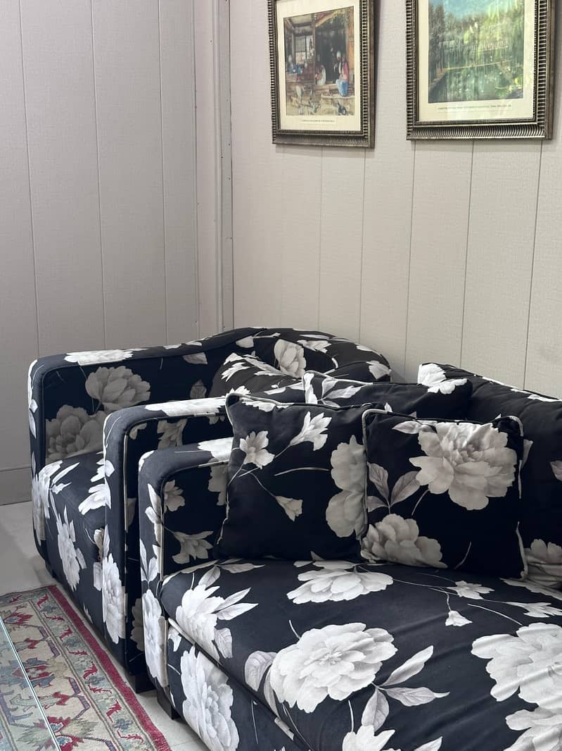 SOLID WOOD SOFA SET 9