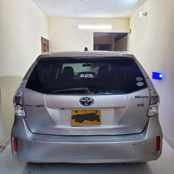 Toyota Prius Alpha G Led 2014 2