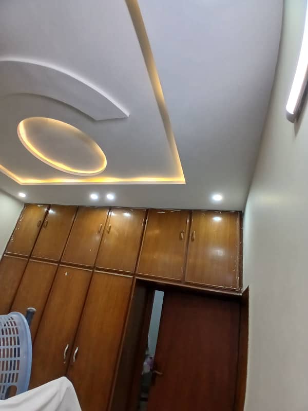 Allama Iqbal Town Corner House For Sale 12