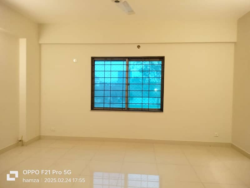11 Marla 3 Bedroom Modern Apartment With Spectacular View Available For Sale In Askari 11 Lahore 9
