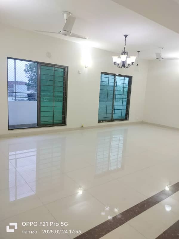 11 Marla 3 Bedroom Modern Apartment With Spectacular View Available For Sale In Askari 11 Lahore 16