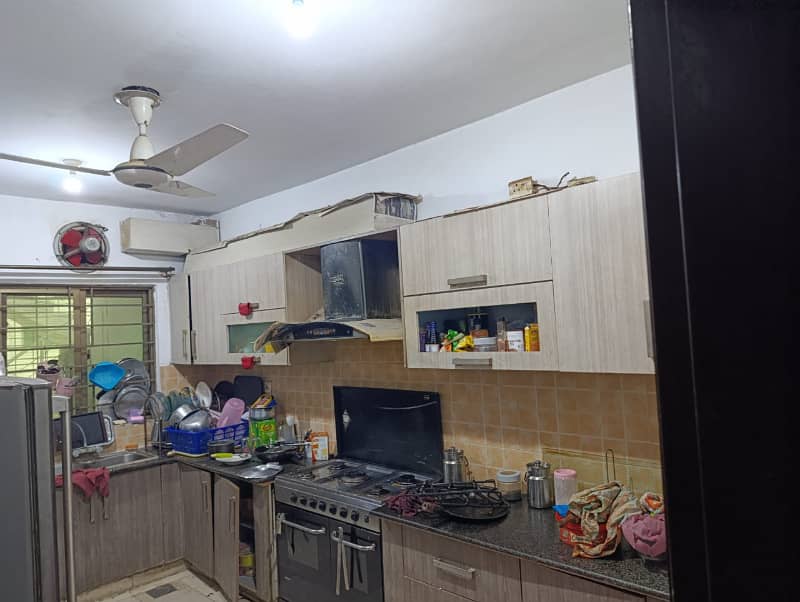 12 Marla 4 Bedroom Apartment At 6th Floor Available For Sale 8