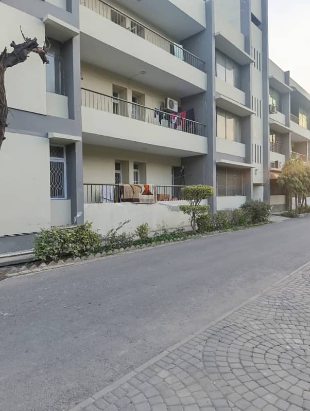 10 Marla 3 Bedroom Modern Apartment Available For Sale 0