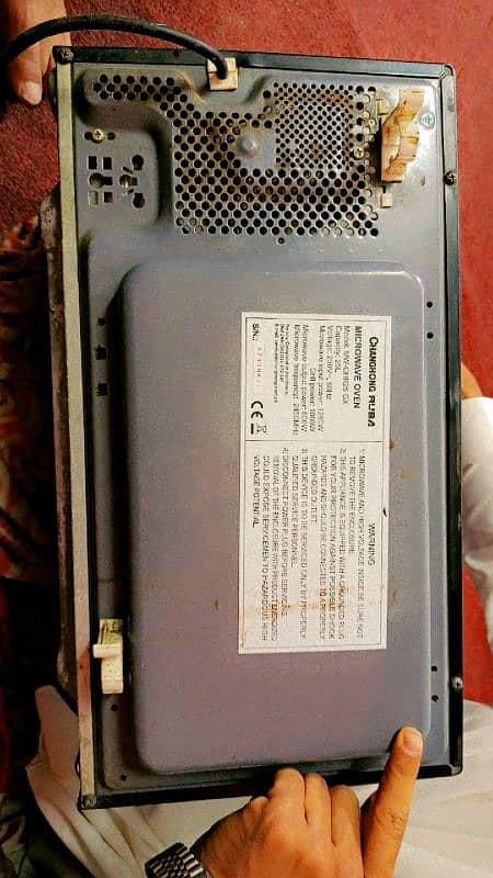 CHANGHONG RUBA microwave oven for sale in good condition 1