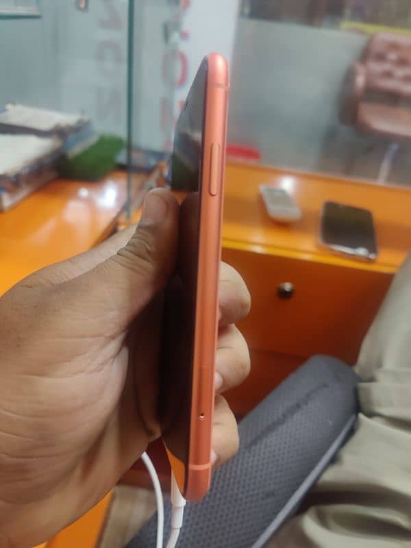 iphone XR jv 64GB 2