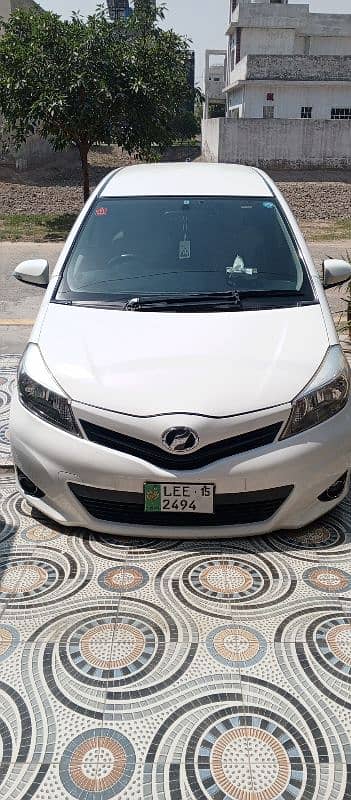 Toyota Vitz 2015 0