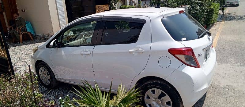 Toyota Vitz 2015 2