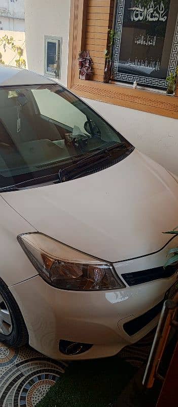 Toyota Vitz 2015 17