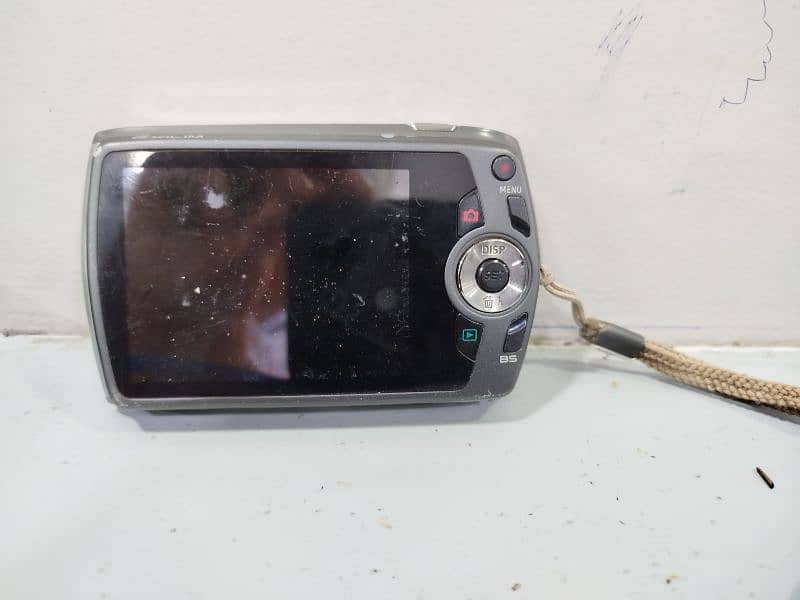 Casio Exilim optical 3x camera 0