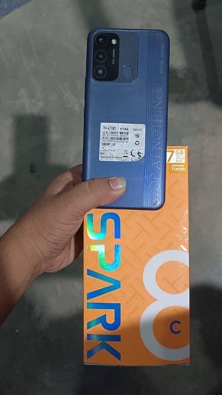 Tecno spark 8c 4/128 box available pta approved hy 0