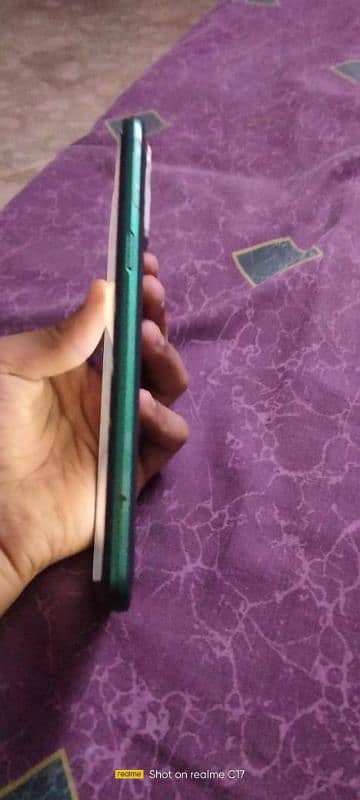 realme 5i 4