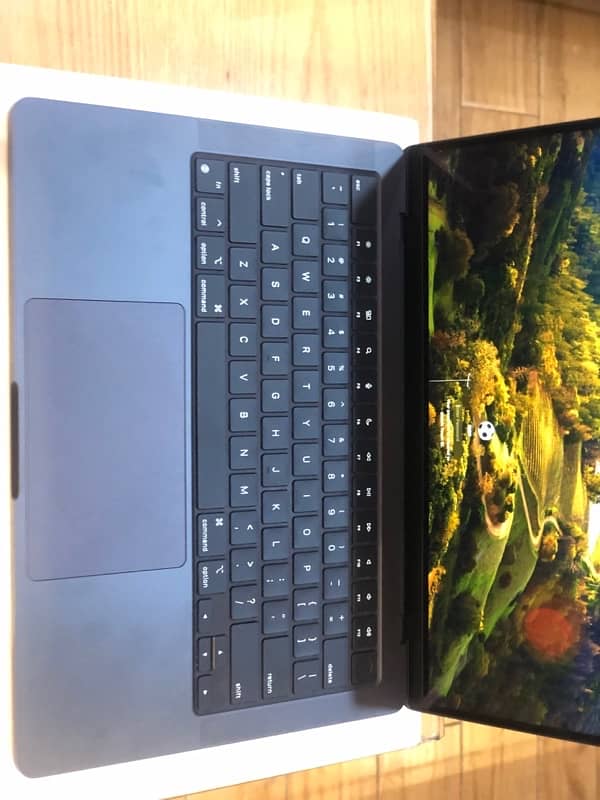 Mac book M3 pro 18 gb ram , 512 gb 14inch black till waranty 2