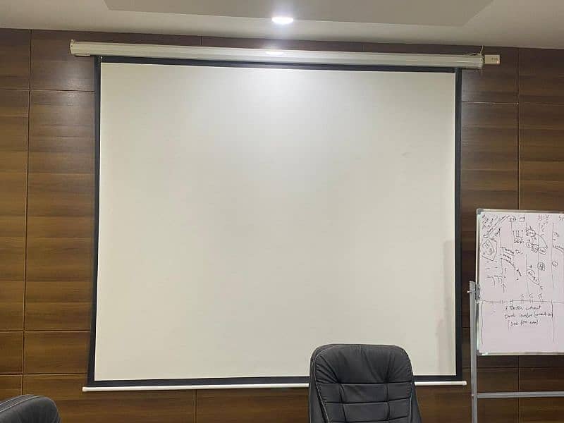 Multimedia Projector Screen o31721182o9 0