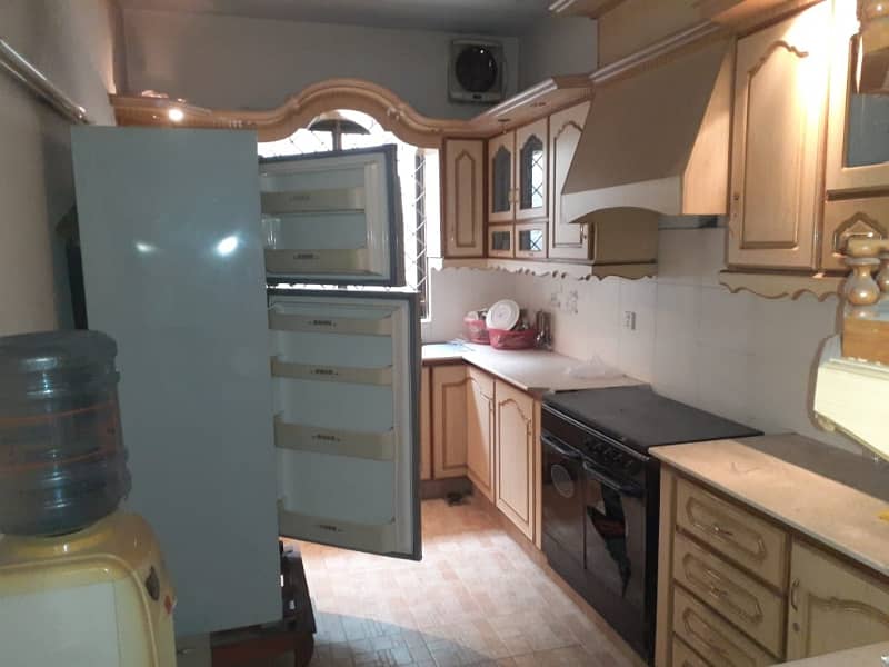 Good Location Portion Is For Rent 4