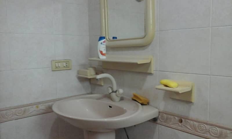 Good Location Portion Is For Rent 7