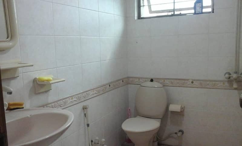 Good Location Portion Is For Rent 9