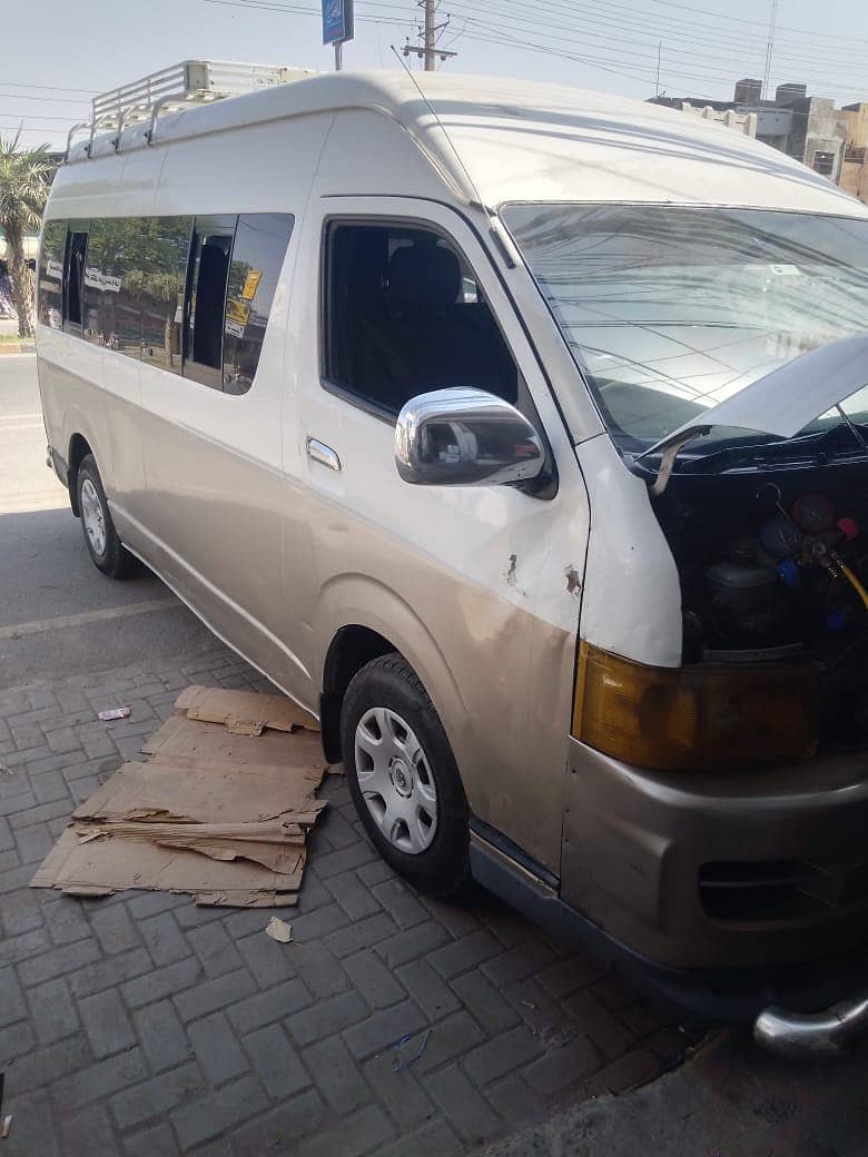 Toyota hiace grand 2008 2