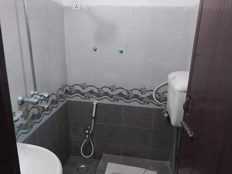 Good Location Portion For The Rent 4