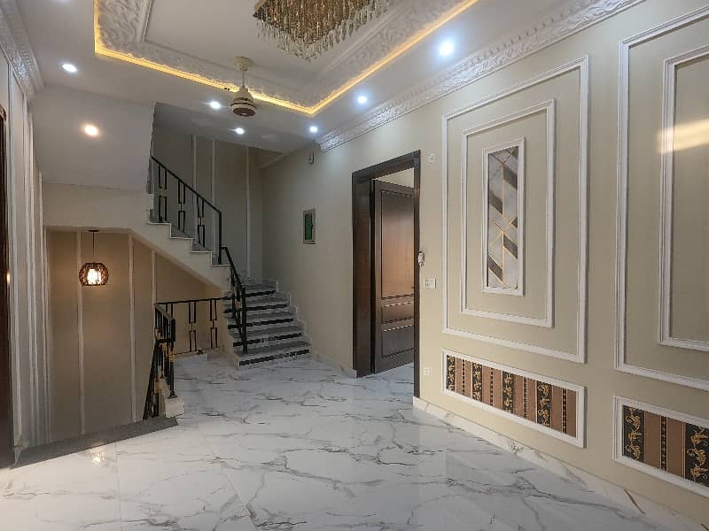 Reserve A Prime Location House Now In Central Park - Block B 12