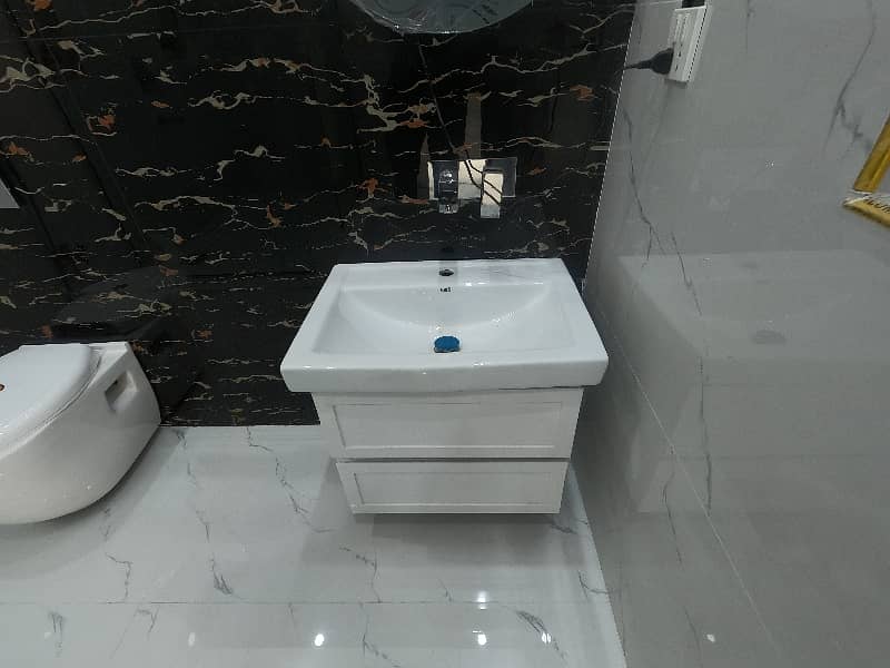 Reserve A Prime Location House Now In Central Park - Block B 16