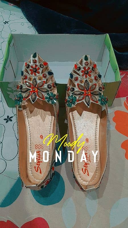 Selling new and good condition sandals at a very reasonable price 2