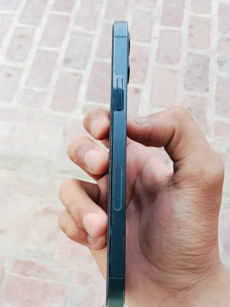 iPhone 12 Pro Jv 0