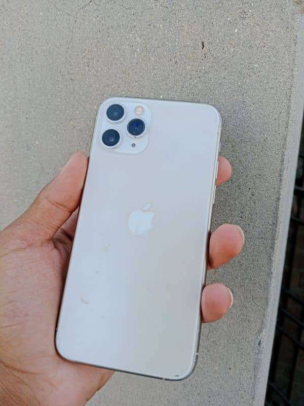 iPhone 11 pro 2 sim PTA 2