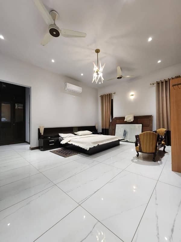 Luxury 500 Yards Bungalow for Sale 5 Bedrooms, Swimming Pool, Basement | DHA Phase 6 9