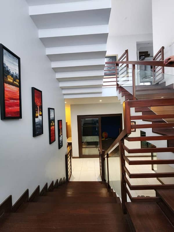 Luxury 500 Yards Bungalow for Sale 5 Bedrooms, Swimming Pool, Basement | DHA Phase 6 18