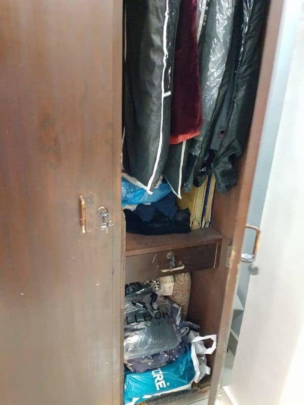 wardrobe 1