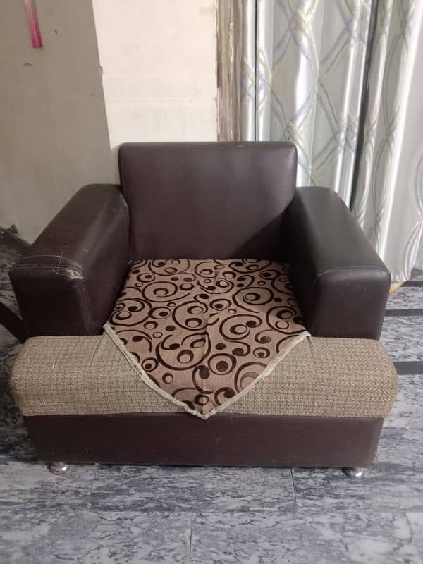 Brown Sofa Set - Living room furniture 0