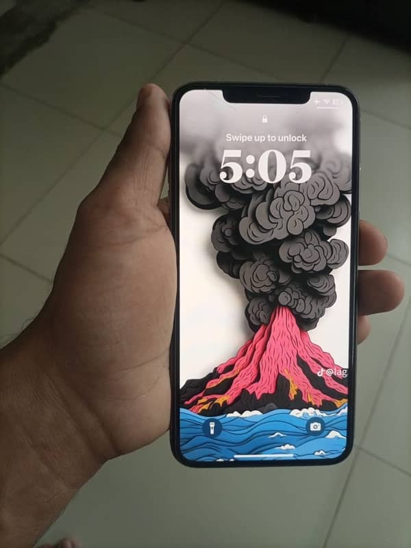 iphone xs max 64gb white non pta 80% 0