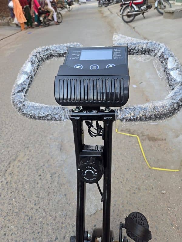 Treadmills(03214639061)/Running Machines/ Ellepticalls/ Gym Cycle 4