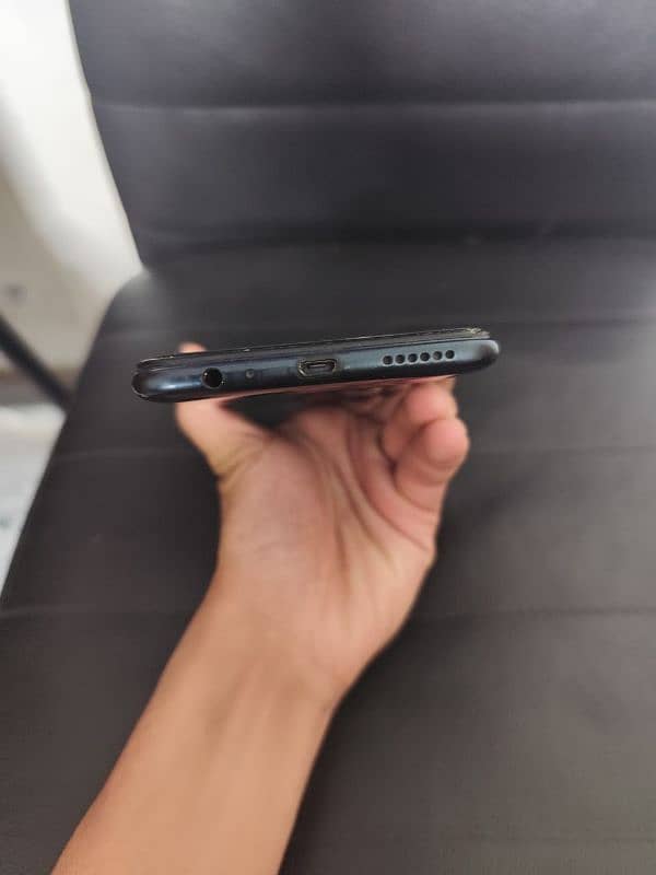 INFINIX HOT 10 (2 SETS AVAILABLE) 2