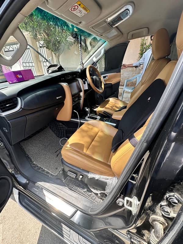 Toyota Fortuner 2020 8
