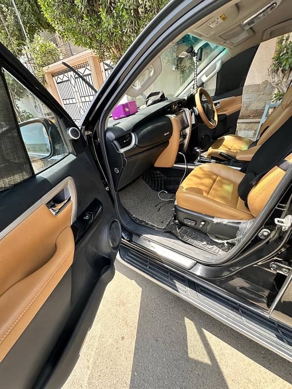 Toyota Fortuner 2020 10