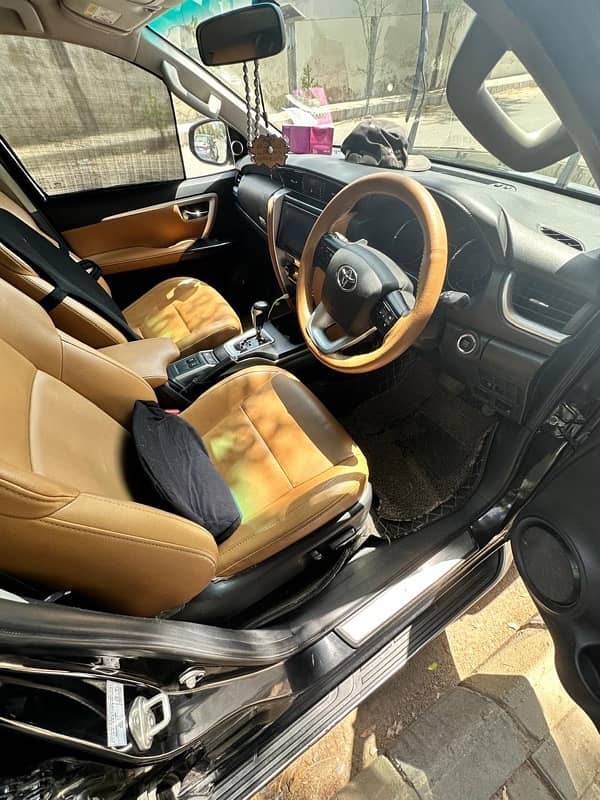 Toyota Fortuner 2020 11