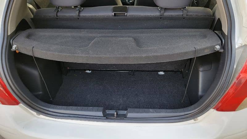 Toyota Vitz 2009 Full option 8