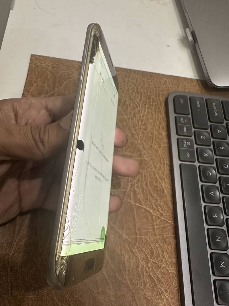 Samsung Galaxy S7 Edge 1