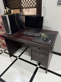 Computer Table